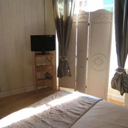 Villa House - *